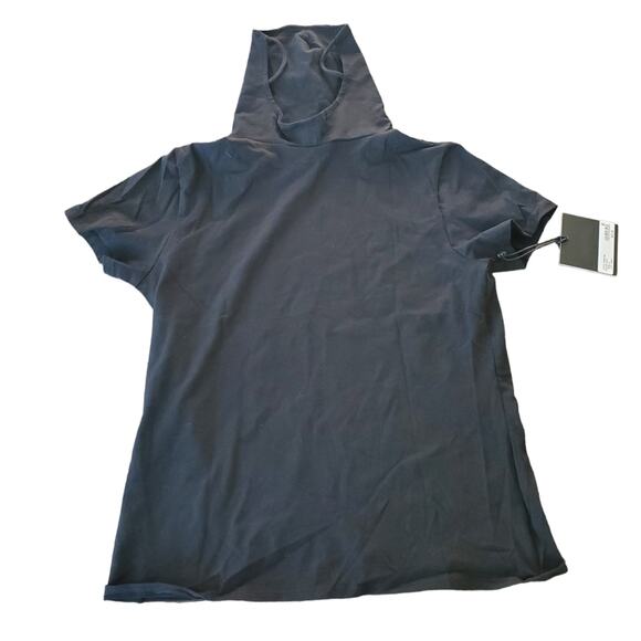 NWT Bam by Betsy & Adam Black Short Sleeve T-Shirt with Attached Mask Size S - Picture 3 of 9